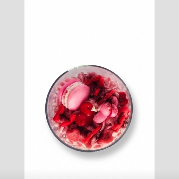 Valentine Candle - McIntosh Apple - Picture 2 of 3